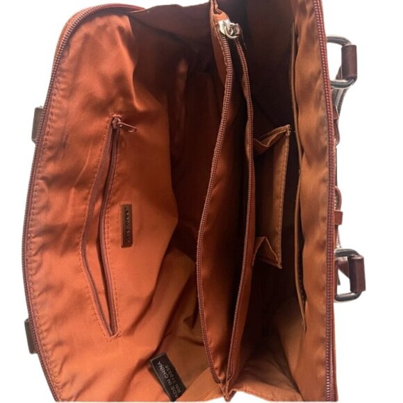 Giani Bernini Brown Leather Shoulder Bag - Picture 6 of 11